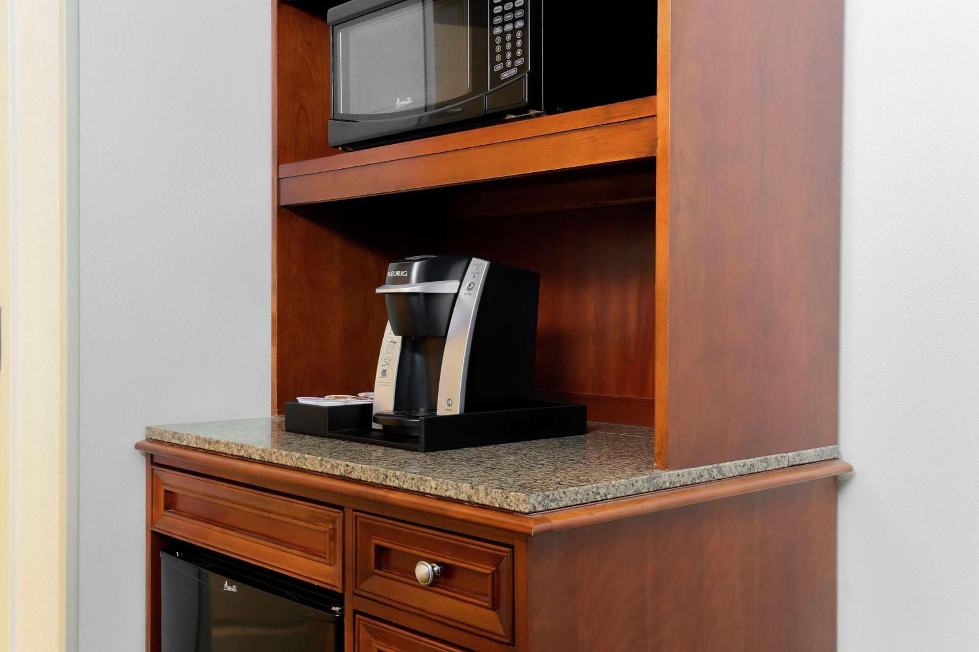 Hilton Garden Inn Chicago/Midway Airport Bedford Park Экстерьер фото